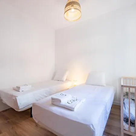 Apartment Charming 4-bedroom In Malaga's Historic Center